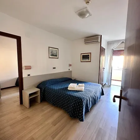 Holiday Hotel Martinsicuro