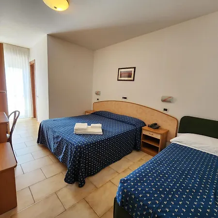 Holiday Hotel
