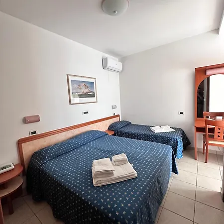 Holiday Hotel