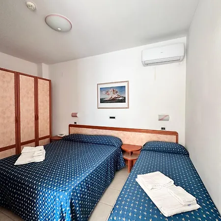 Holiday Hotel