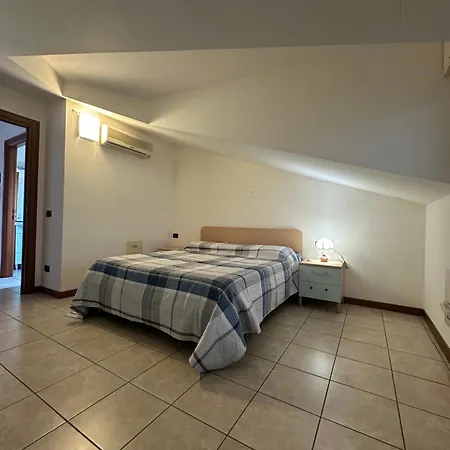 Holiday Hotel