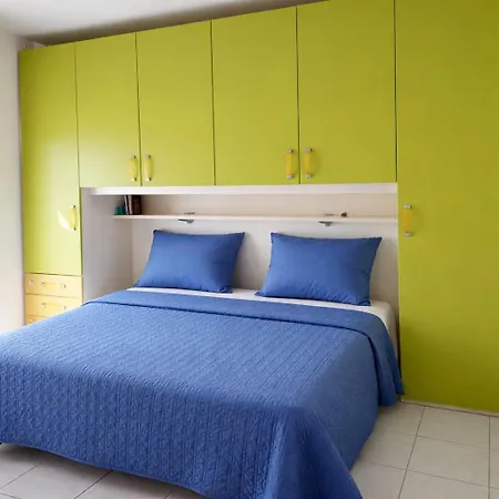 Hotel Holiday