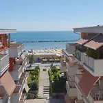 Hotel Holiday 3*