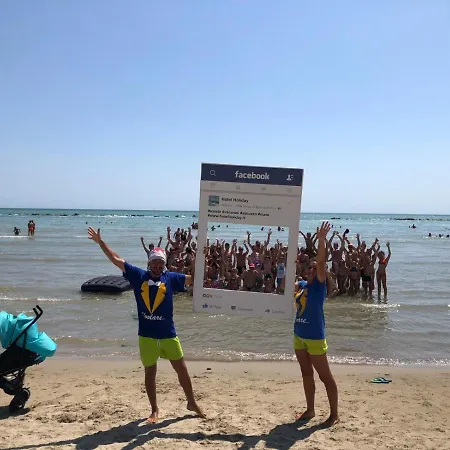 Holiday Отель
