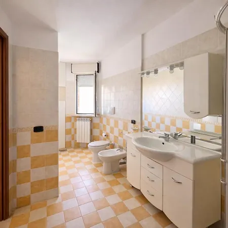 Holiday 3* מרטינסיקורו