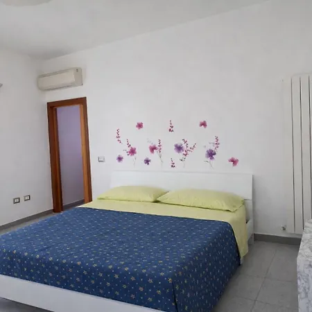 Holiday Hotel