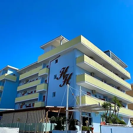 Hotel Holiday 3*