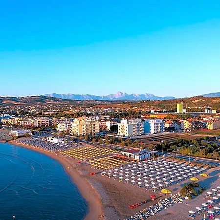 Holiday Hotel