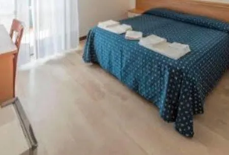 Holiday Hotel 3*